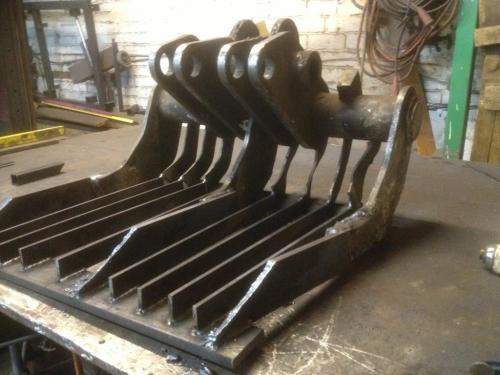 For Monster Skip in Birmingham  - repair job to a JCB grabber - broken and finished parts 2012